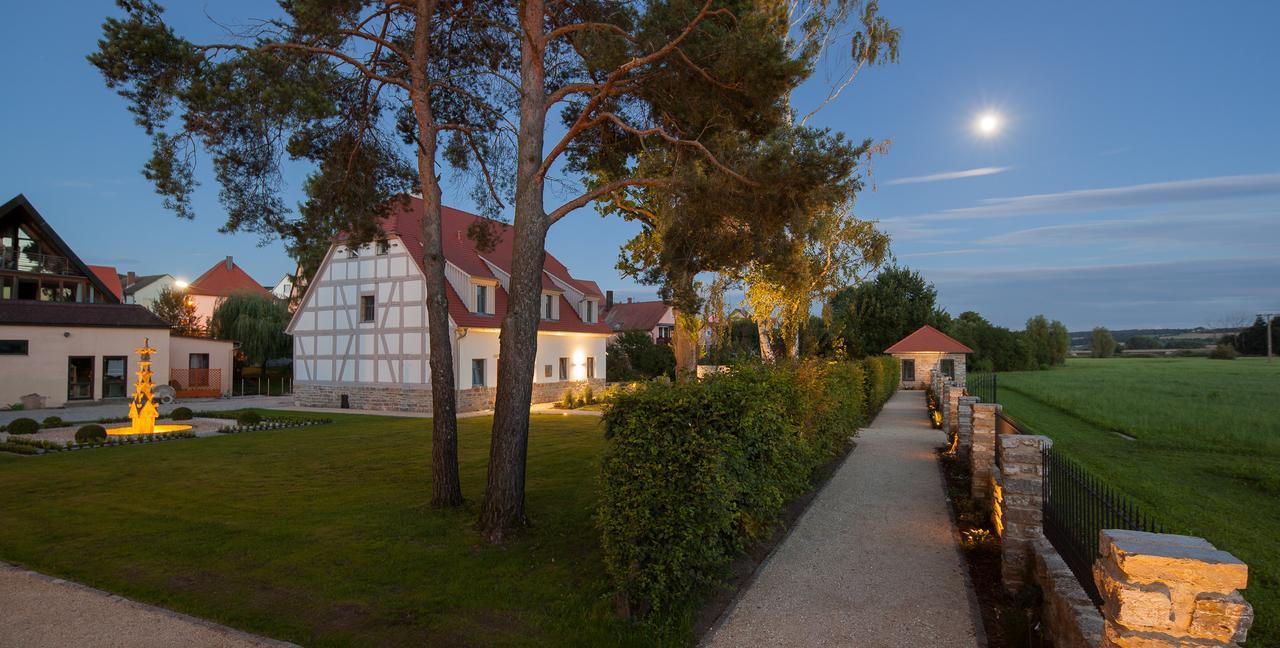 Hotel Dorfmühle Lehrberg Exterior foto